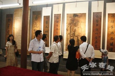 【秦州:科學(xué)發(fā)展鑄輝煌】統(tǒng)籌城鄉(xiāng)文化協(xié)調(diào)發(fā)展(圖)
